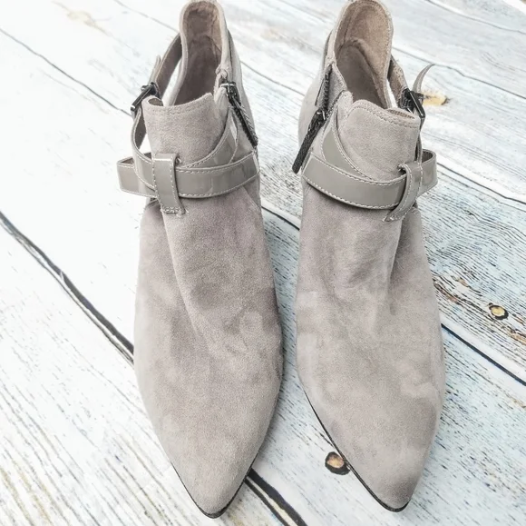 sz 8, Donald J. Pilsner, Tamy Bootie in Storm (Gray) - Picture 6 of 9